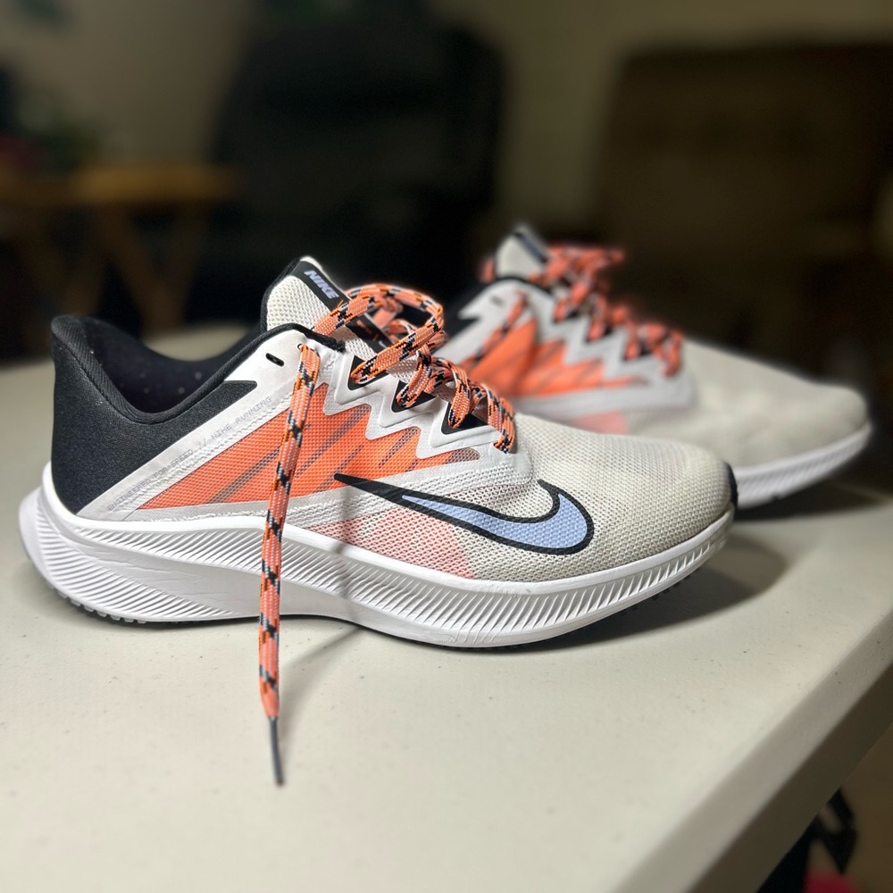 Nike Running Training Sneakers Women’s Size 8 White Orange Athletic